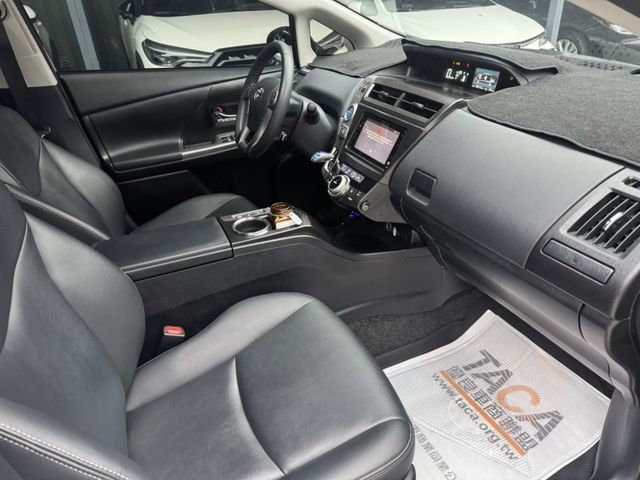 Toyota  Prius  第7張相片