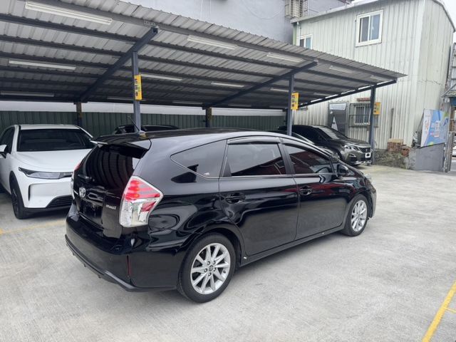 Toyota  Prius  第12張相片