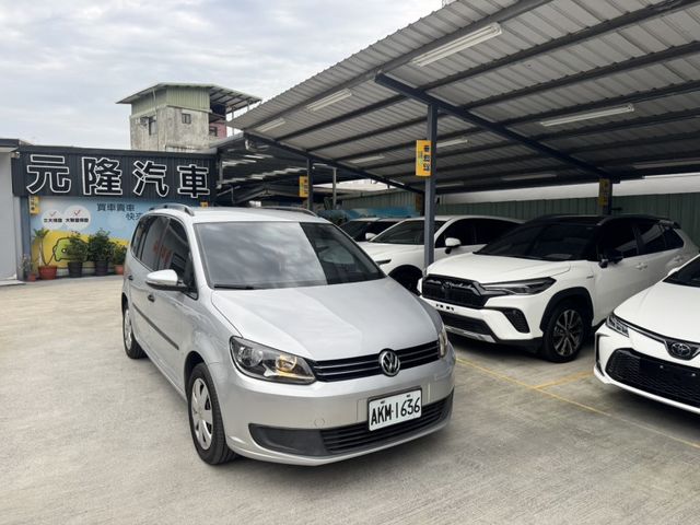 Volkswagen 福斯  Touran  第3張相片