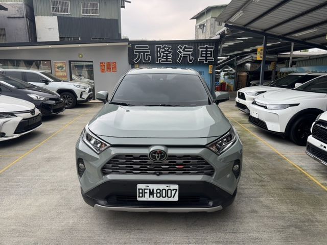 Toyota  RAV4  第3張相片