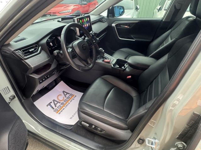Toyota  RAV4  第6張相片