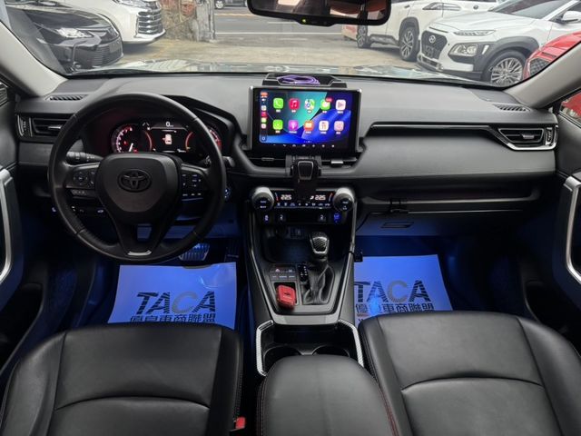 Toyota  RAV4  第8張相片