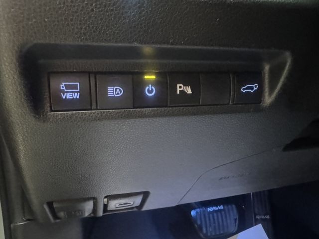 Toyota  RAV4  第13張相片