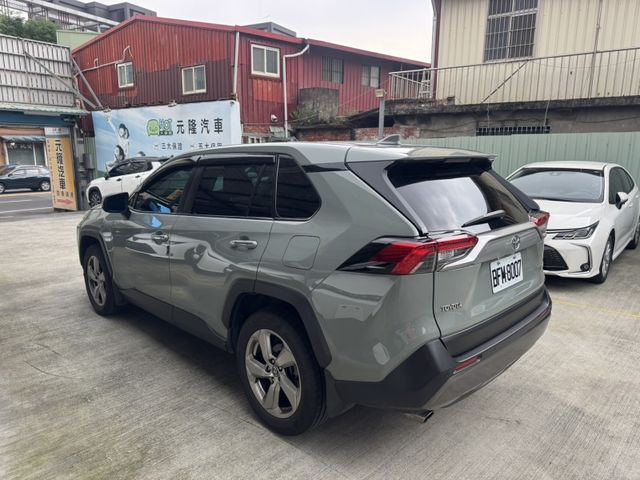 Toyota  RAV4  第15張相片