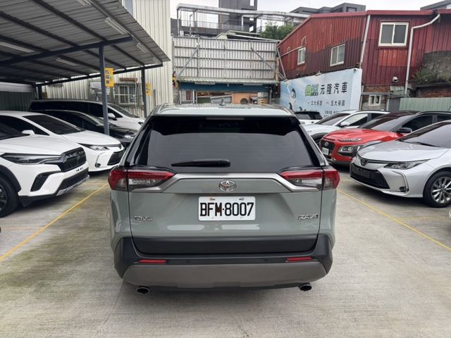 Toyota  RAV4  第16張相片