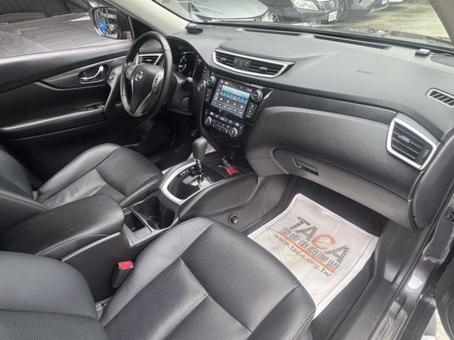 Nissan  X-Trail 2016 Nissan X-Trail 2.0 免鑰匙.摸門.環景  第7張相片