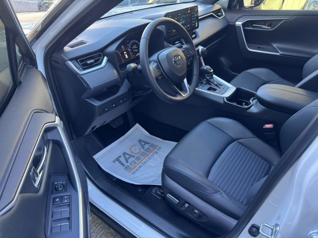 Toyota  RAV4  第5張相片