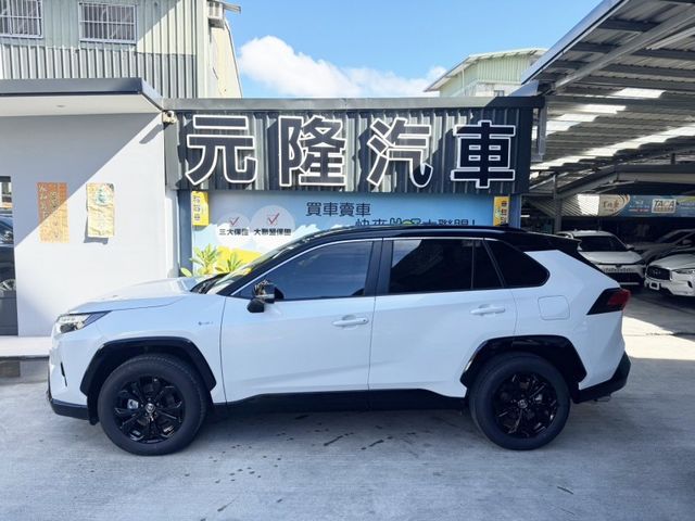Toyota  RAV4  第11張相片