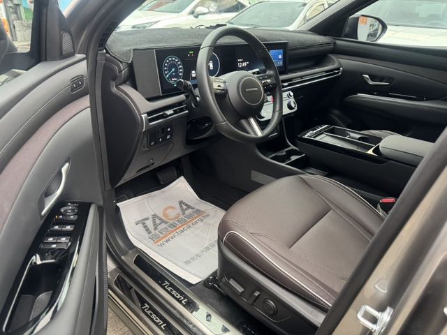 Hyundai  Tucson 2026年4月油電(頂規) 全景天窗.雙前電熱椅.360環景.(客車  第6張相片