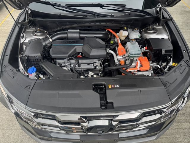 Hyundai  Tucson 2026年4月油電(頂規) 全景天窗.雙前電熱椅.360環景.(客車  第13張相片
