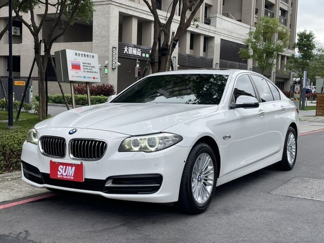 BMW/ 寶馬  5 SERIES  520i  第1張相片