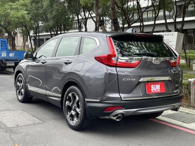 Honda  CR-V 實價刊登★低稅金王者休旅 ACC主動跟車 免鑰摸門 快撥 分區溫控 多功能  第2張相片