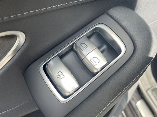 Mercedes-Benz/賓士   S-CLASS  S400  第13張相片