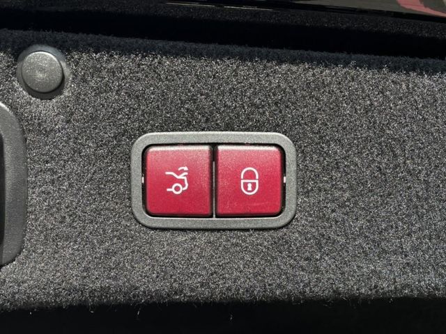 Mercedes-Benz/賓士   S-CLASS  S400  第18張相片