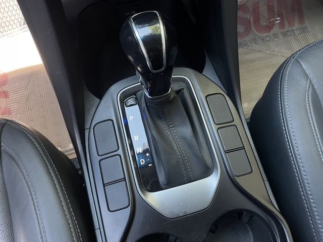 Hyundai  Santa Fe  第14張相片