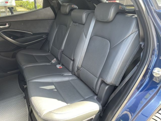 Hyundai  Santa Fe  第17張相片