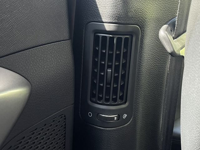 Hyundai  Santa Fe  第18張相片