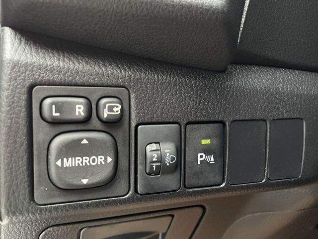 Toyota  Altis 實價刊登★經典款 自用一手車 低里程 光感自動頭燈 定速 恆溫 影音螢幕 享  第9張相片