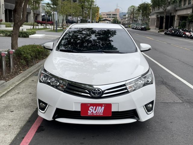 Toyota  Altis 實價刊登★經典款 自用一手車 低里程 光感自動頭燈 定速 恆溫 影音螢幕 享  第17張相片