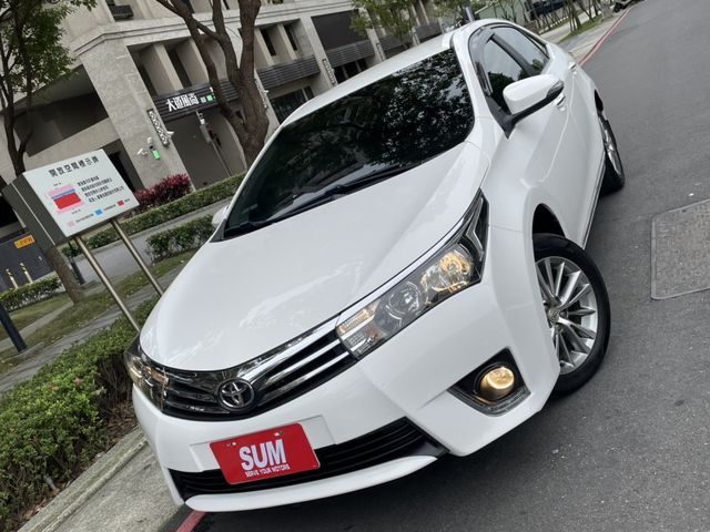 Toyota  Altis 實價刊登★經典款 自用一手車 低里程 光感自動頭燈 定速 恆溫 影音螢幕 享  第19張相片
