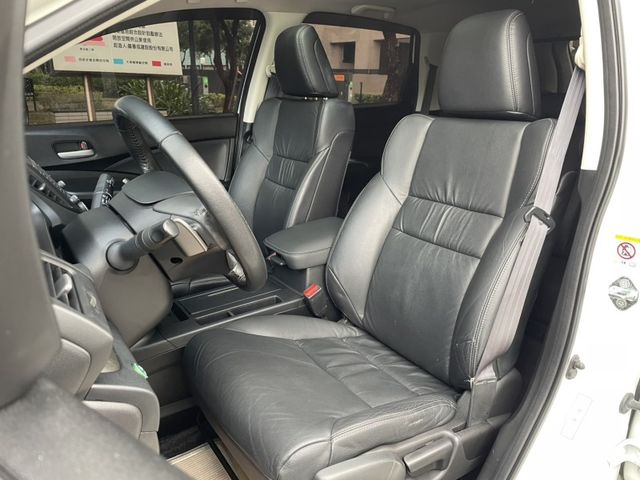 Honda  CR-V  第14張相片