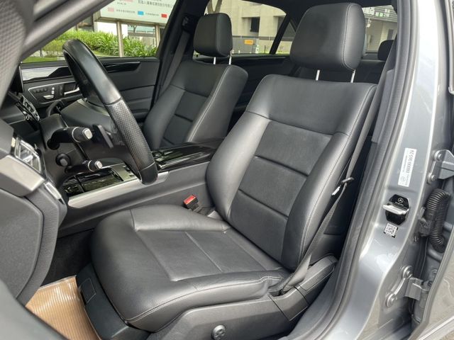 Mercedes-Benz/賓士   E-CLASS  E250  第17張相片