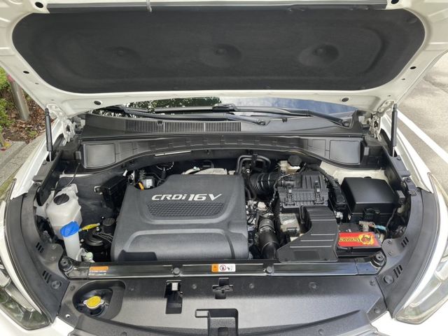 Hyundai  Santa Fe 實價刊登★小改款極美跑少 5+2人座 認證原版件 定速 恆溫 電動椅 多功能  第23張相片