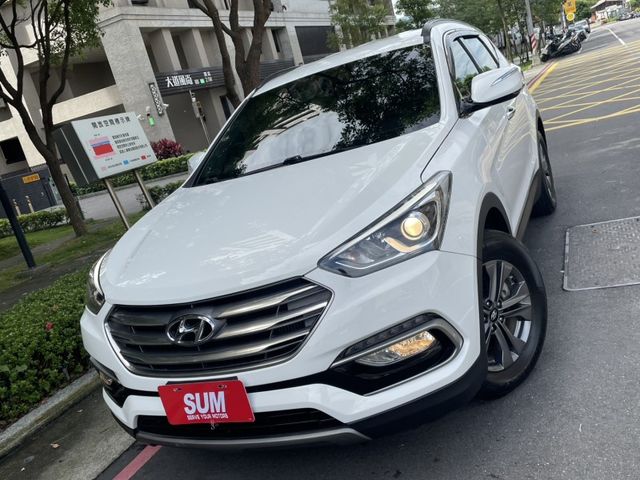Hyundai  Santa Fe 實價刊登★小改款極美跑少 5+2人座 認證原版件 定速 恆溫 電動椅 多功能  第24張相片