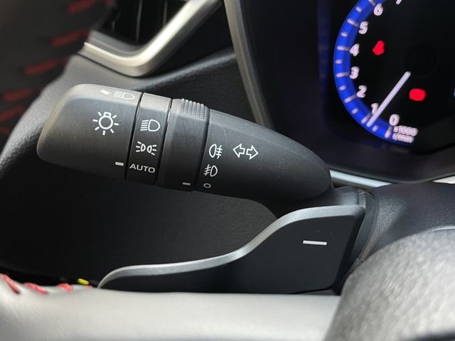 Toyota  Altis 實價刊登★稀有低里程GR運動版 全速域跟車 空力套件 黑天篷 原版件 原廠保  第7張相片