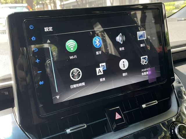 Toyota  Altis 實價刊登★稀有低里程GR運動版 全速域跟車 空力套件 黑天篷 原版件 原廠保  第12張相片
