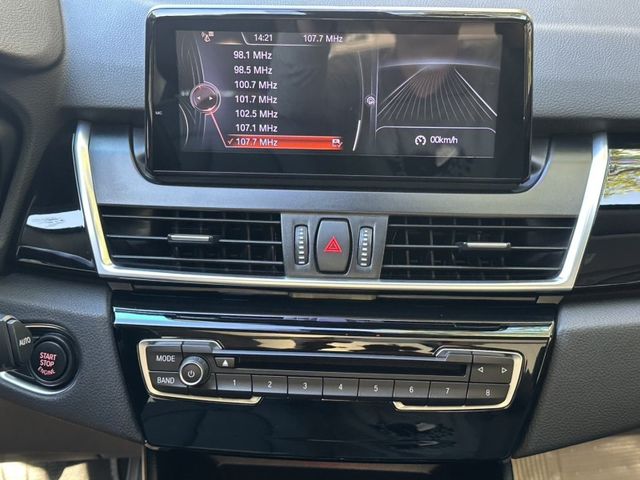 BMW/ 寶馬  2 SERIES  220i  第4張相片