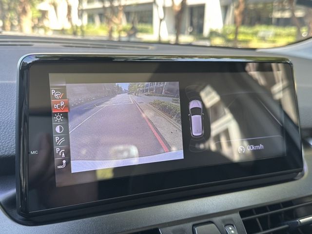 BMW/ 寶馬  2 SERIES  220i  第6張相片