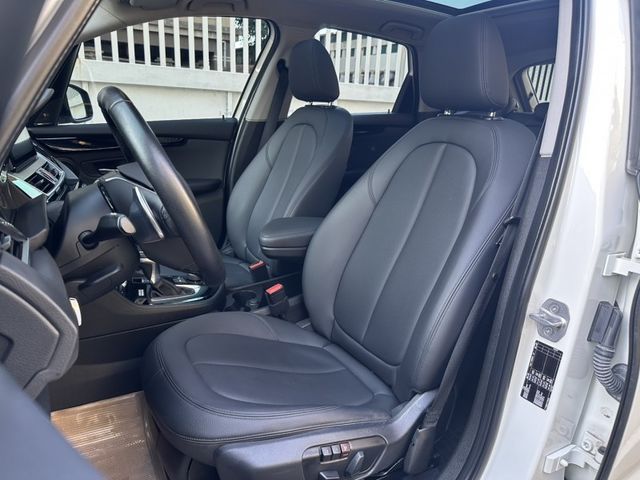 BMW/ 寶馬  2 SERIES  220i  第12張相片