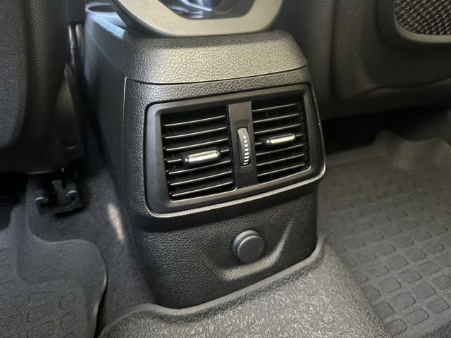 BMW/ 寶馬  2 SERIES  220i  第14張相片