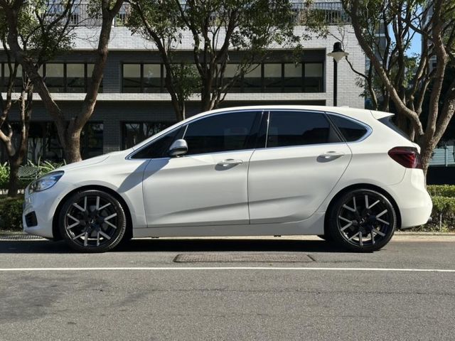 BMW/ 寶馬  2 SERIES  220i  第21張相片