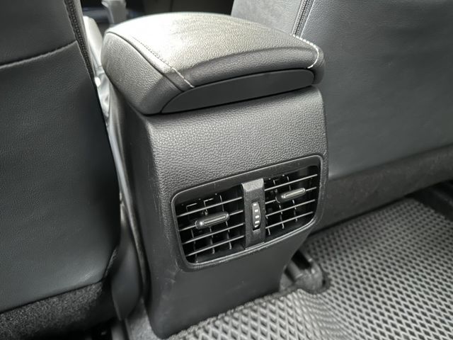 Toyota  Altis  第17張相片