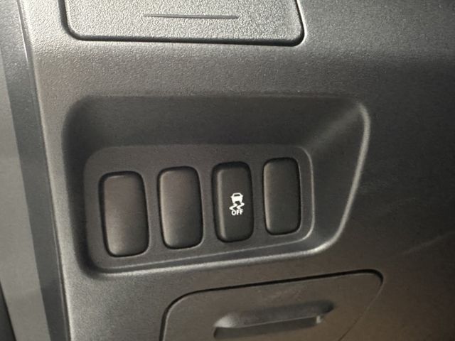 Mitsubishi  Outlander  第10張相片