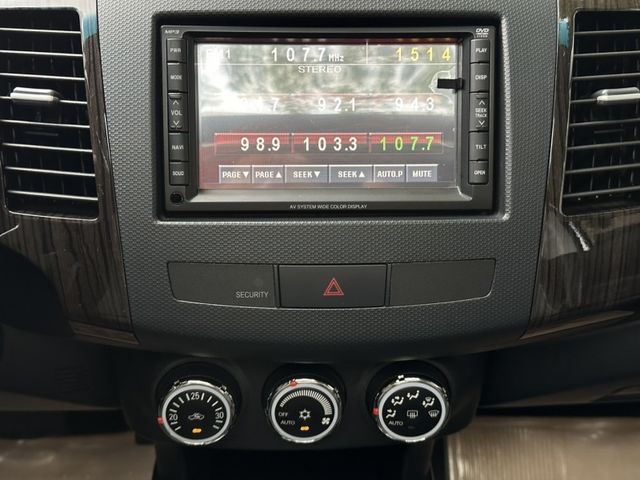 Mitsubishi  Outlander  第12張相片