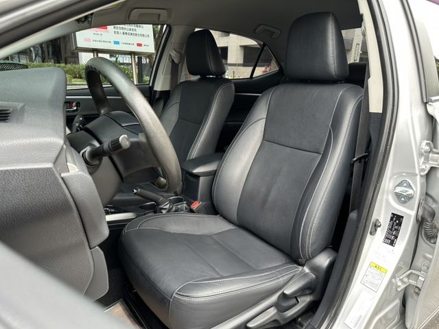 Toyota  Altis  第8張相片