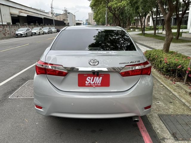 Toyota  Altis  第11張相片