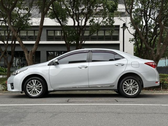 Toyota  Altis  第12張相片