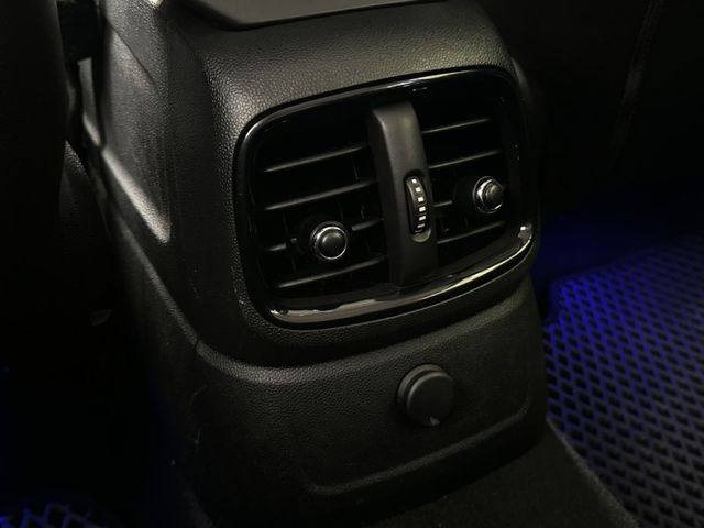 MINI  Countryman 〈總代理F60 經典可愛熊貓雙色〉原版件/原廠保養低里程/免鑰/LED頭燈/定速/循跡/記憶電椅/恆溫/電子駐車/電  第12張相片
