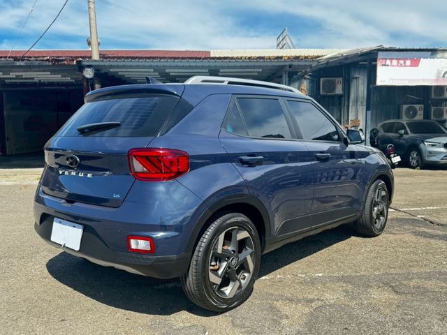 超hot跨界小休旅，市場稀有  第3張相片