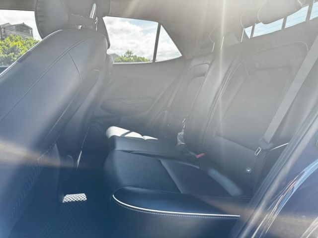 超hot跨界小休旅，市場稀有  第7張相片