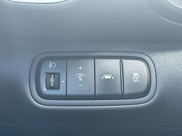 超hot跨界小休旅，市場稀有  第12張相片