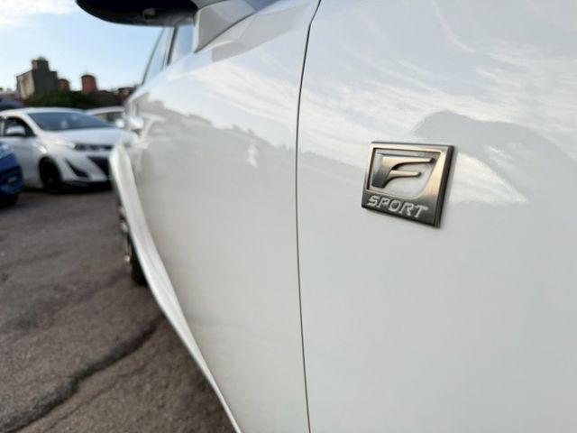 2014式Lexus IS300h F SPORT，48萬入主豪華油電帥房車！  第15張相片