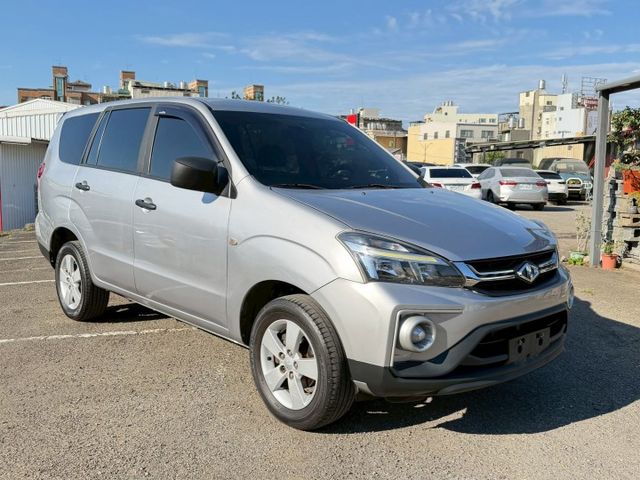 2022 Zinger 大空間實用休旅｜載人載貨都方便｜家庭工作兩相宜  第2張相片