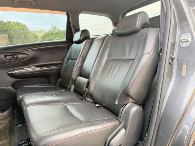 2015 Toyota Wish七人座，28萬入手超實用家庭休旅！  第9張相片