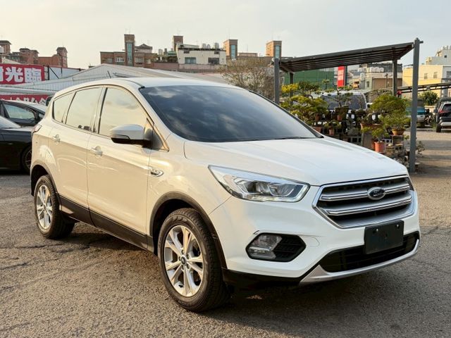 2020 Ford Kuga｜家庭通勤都合適的熱門休旅｜只要29萬  第2張相片