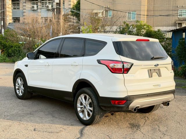 2020 Ford Kuga｜家庭通勤都合適的熱門休旅｜只要29萬  第4張相片